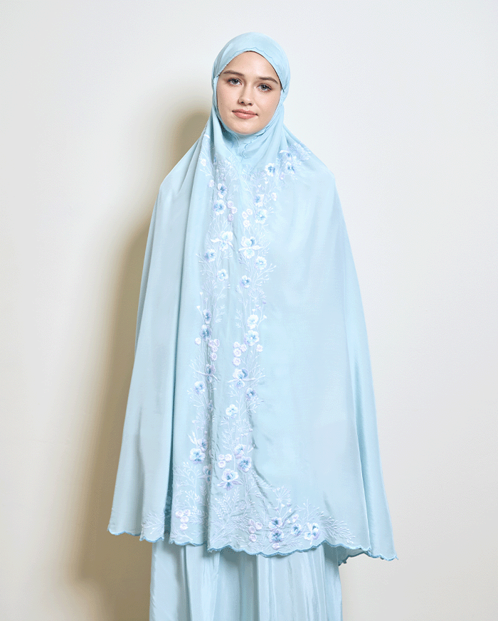 Arumanika - Light Prayer Robe in Sky