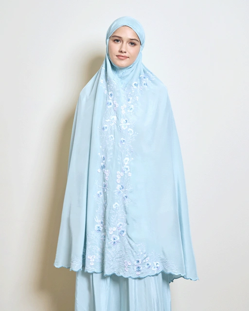 Arumanika - Light Prayer Robe in Sky