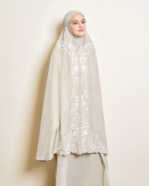 Arumanika - Light Prayer Robe in Ash
