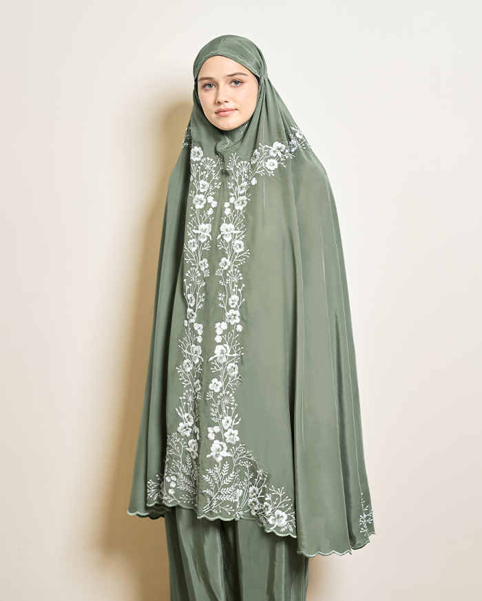 Arumanika - Light Prayer Robe in Olive