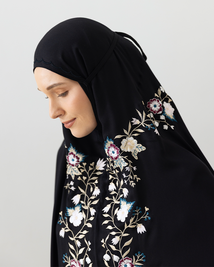 Solana - Premium Prayer Robe in Black