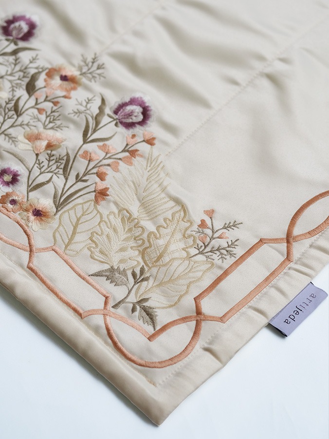 Swaranismara - Signature Prayer Mat in Bone