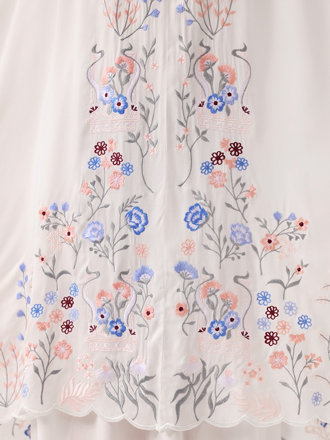 Swaranismara - Luxe Prayer Robe in White