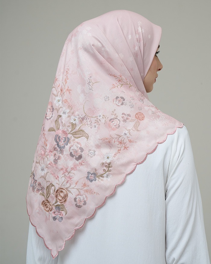 Whisperbloom - Artful Hijab in Pink