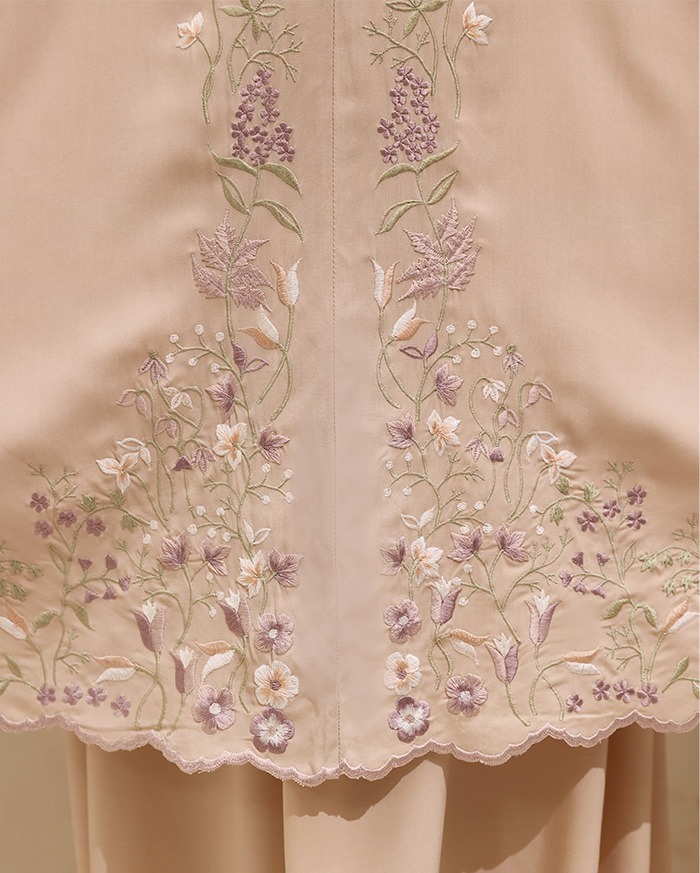 Senaraya - Classic Prayer Robe in Bisque