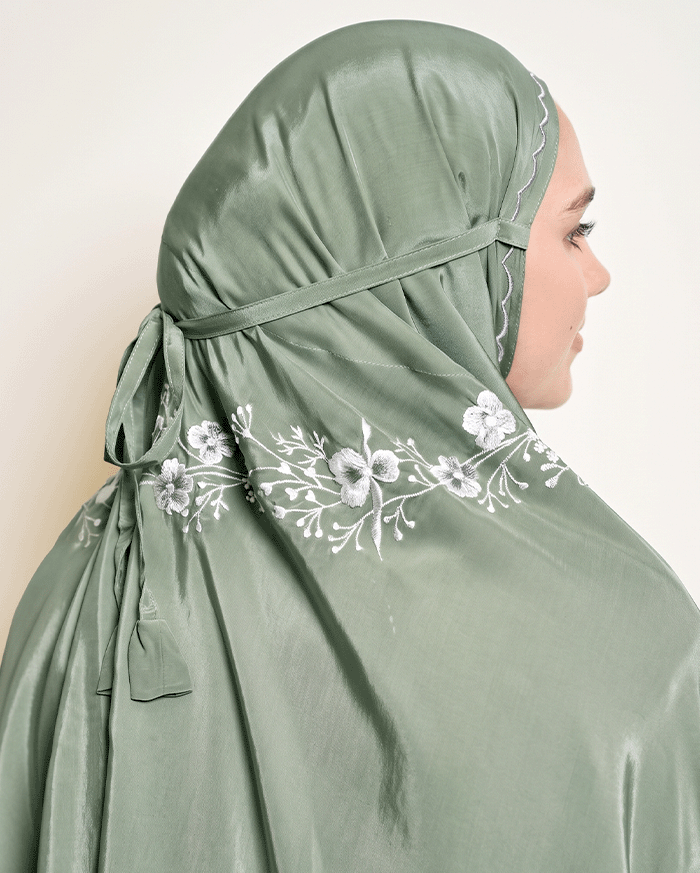 Arumanika - Light Prayer Robe in Olive