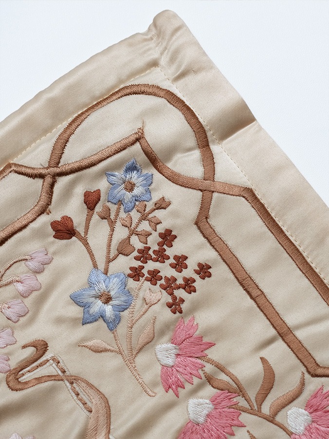 Swaranismara - Luxe Prayer Mat in Cream