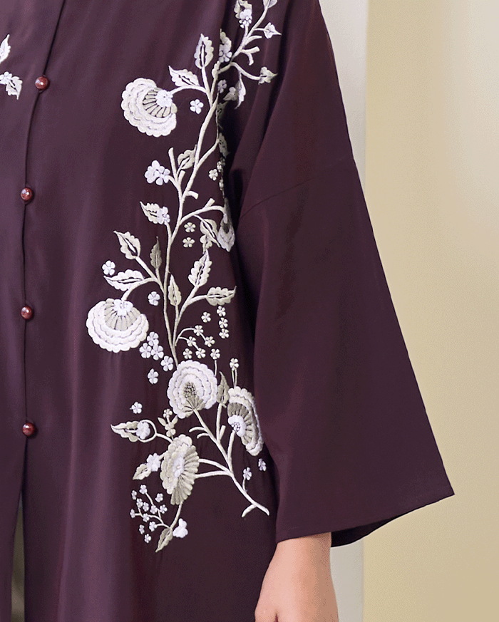 Arumanika - Tunic in Dark Maroon