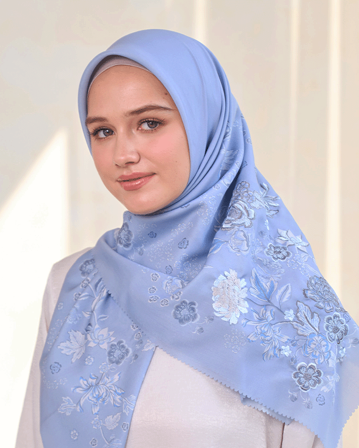 Arumanika - Artful Hijab in Denim