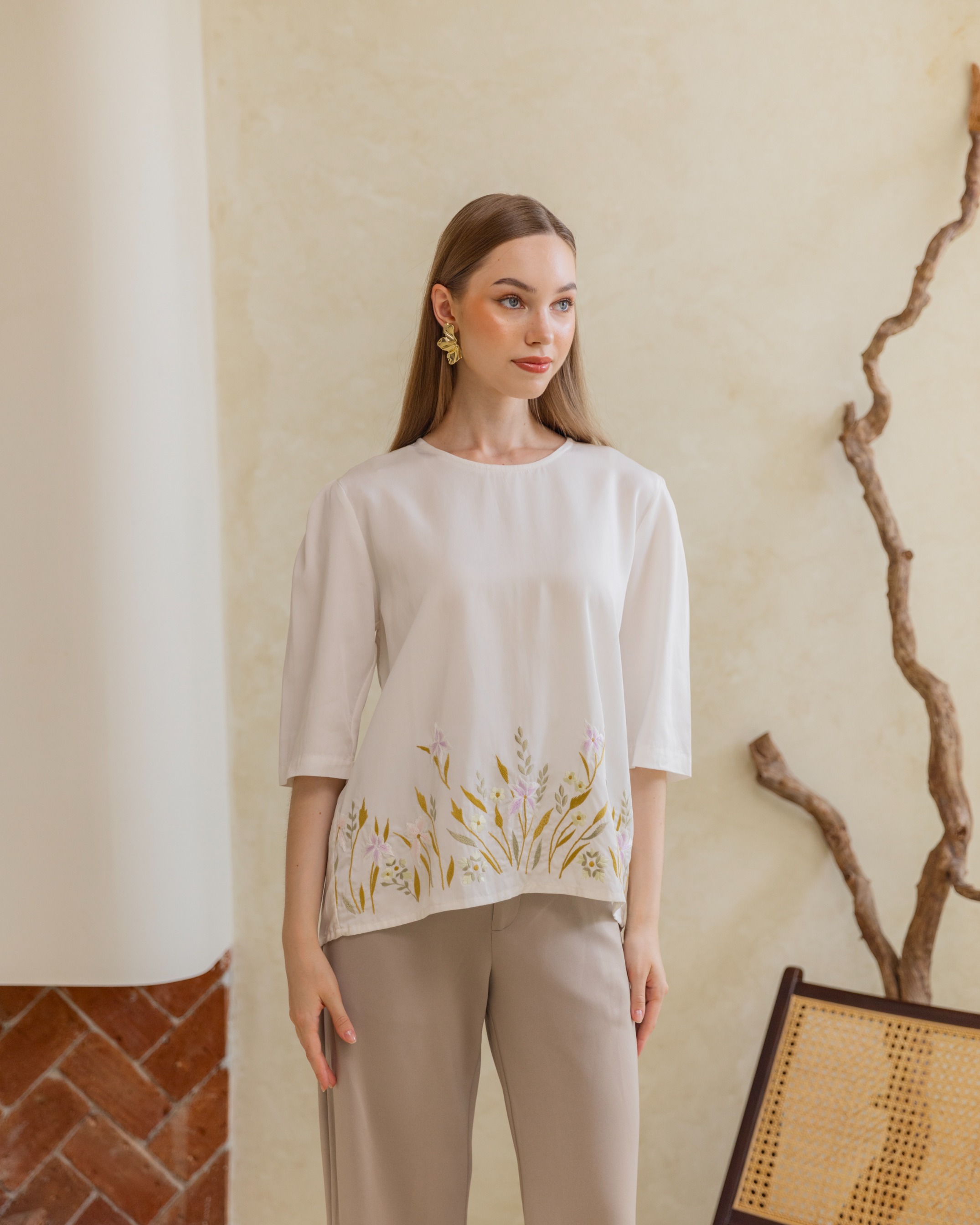 Chitrakala - Puff Sleeve Blouse in White