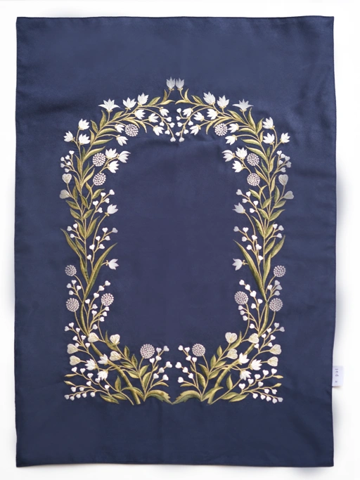 Image of Swaranismara - Mini Prayer Mat in Navy