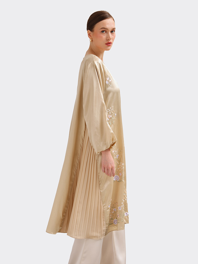 Swaranismara - Pleated Dress in Gold