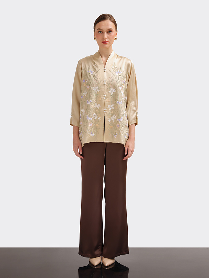 Swaranismara - Relaxed Kebaya in Gold