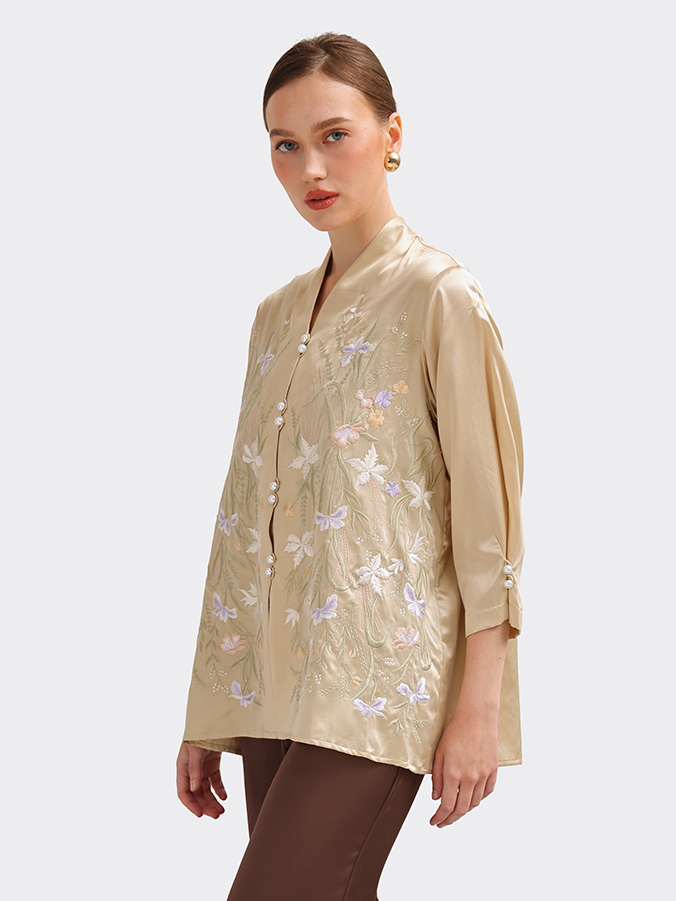 Swaranismara - Relaxed Kebaya in Gold