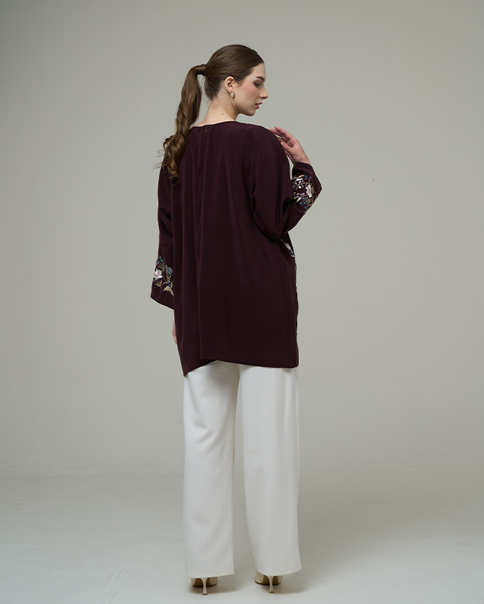 Swaranismara - Square Blouse in Maroon