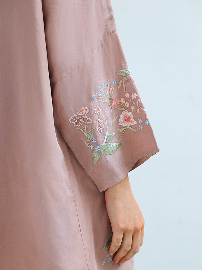 Swaranismara - Square Blouse in Pink
