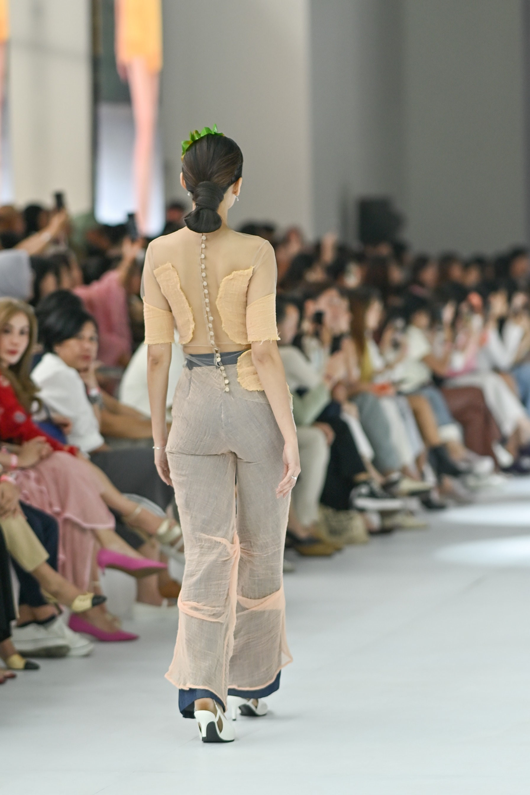 LAYERED — Pants