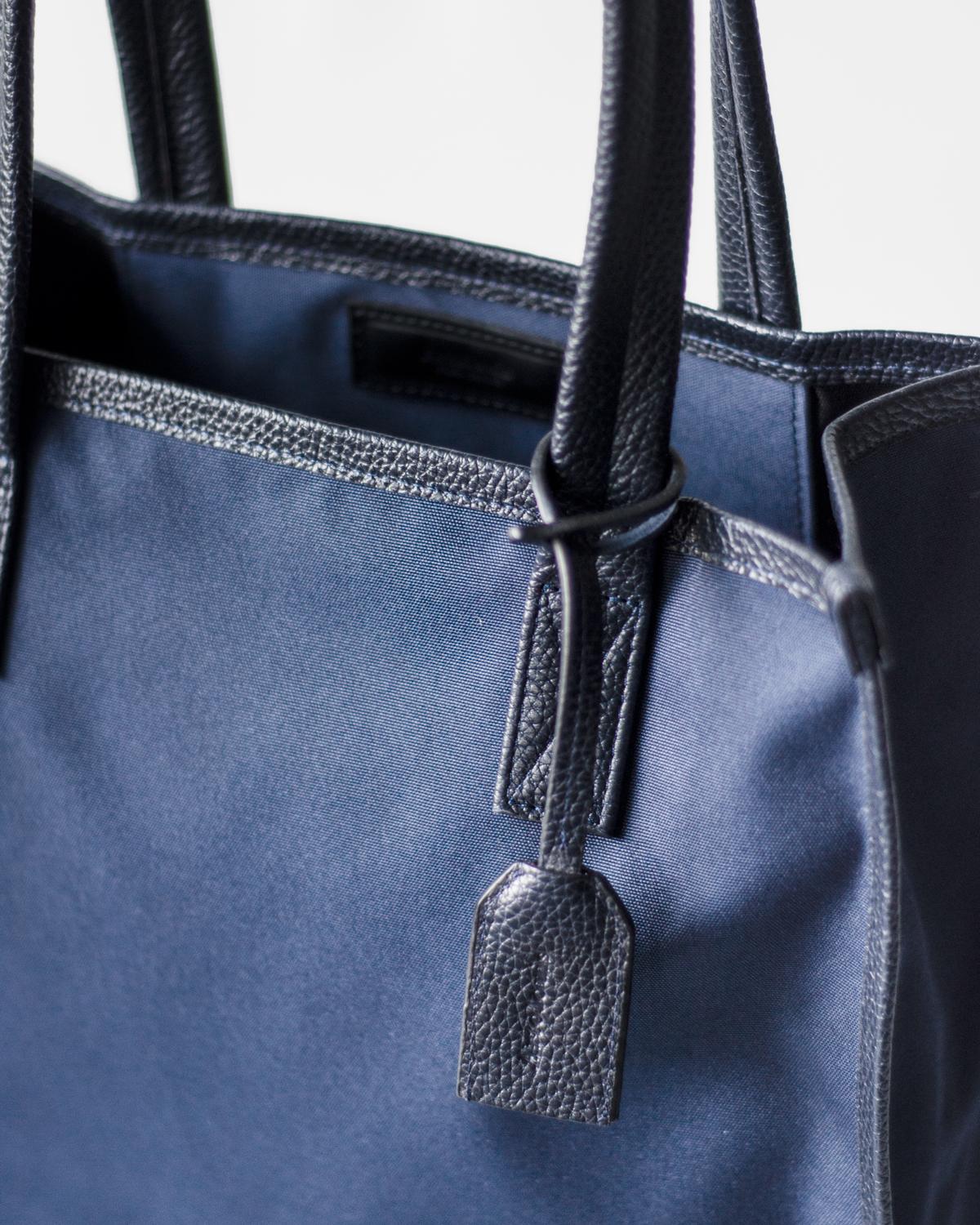 Artolouis Art.11 - Odyssey 15L everyday tote Navy Nylon Combination
