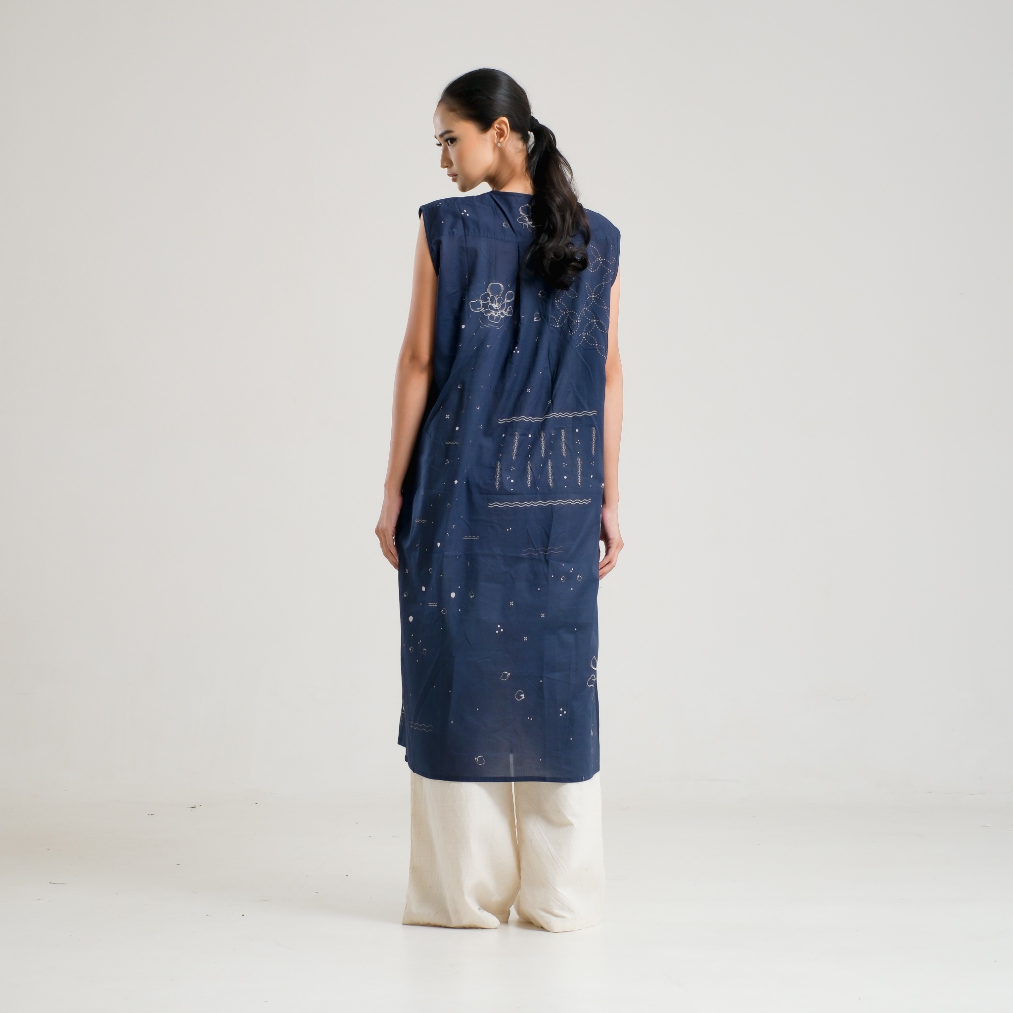 SAKA ASTA | TUNIK SLEEVELESS ENCENG GONDOG KOMBINASI INDIGO