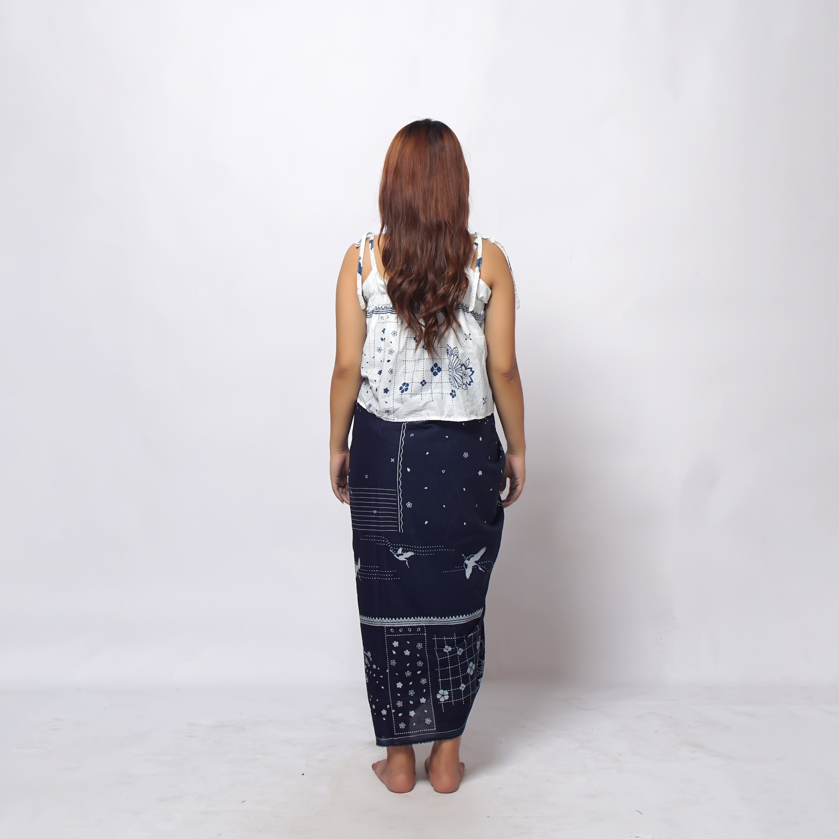Crane Sakura Putih Tank Top | Saka Asta