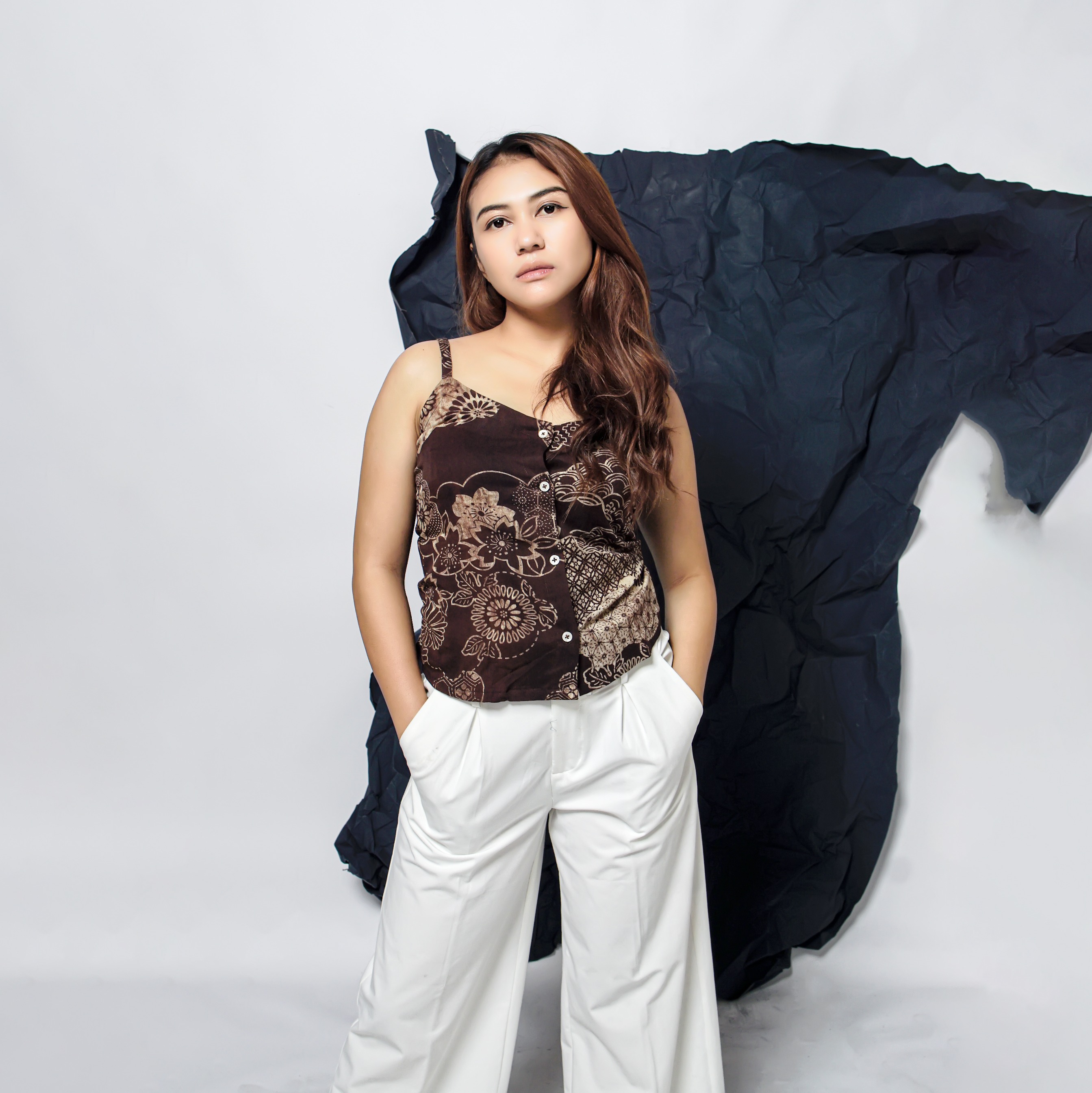 Ruang Langit Brown Coffee Tank Top | Saka Asta