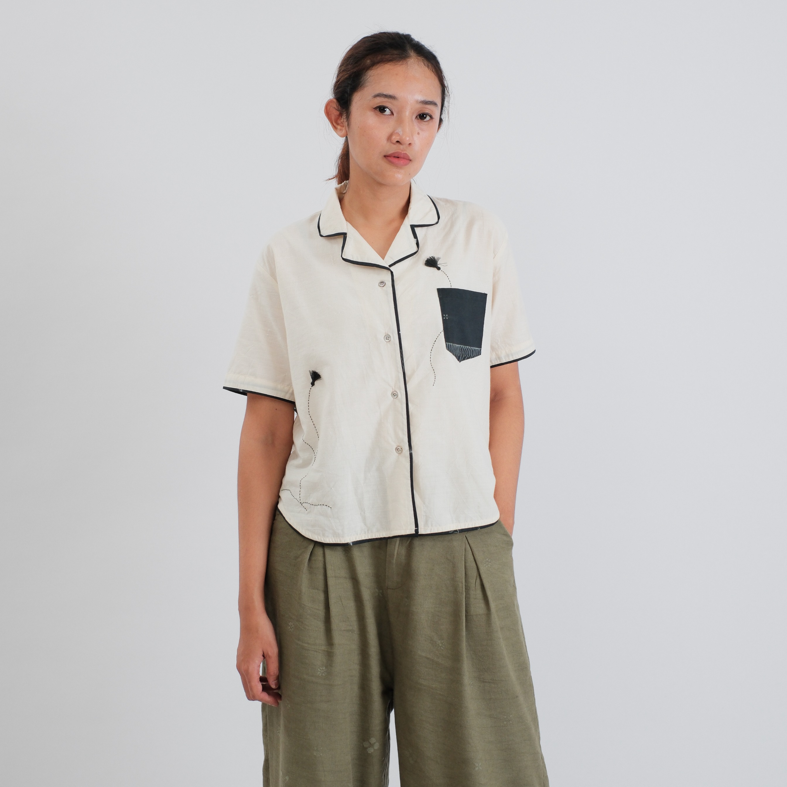 SAKAASTA | KEMEJA CROP