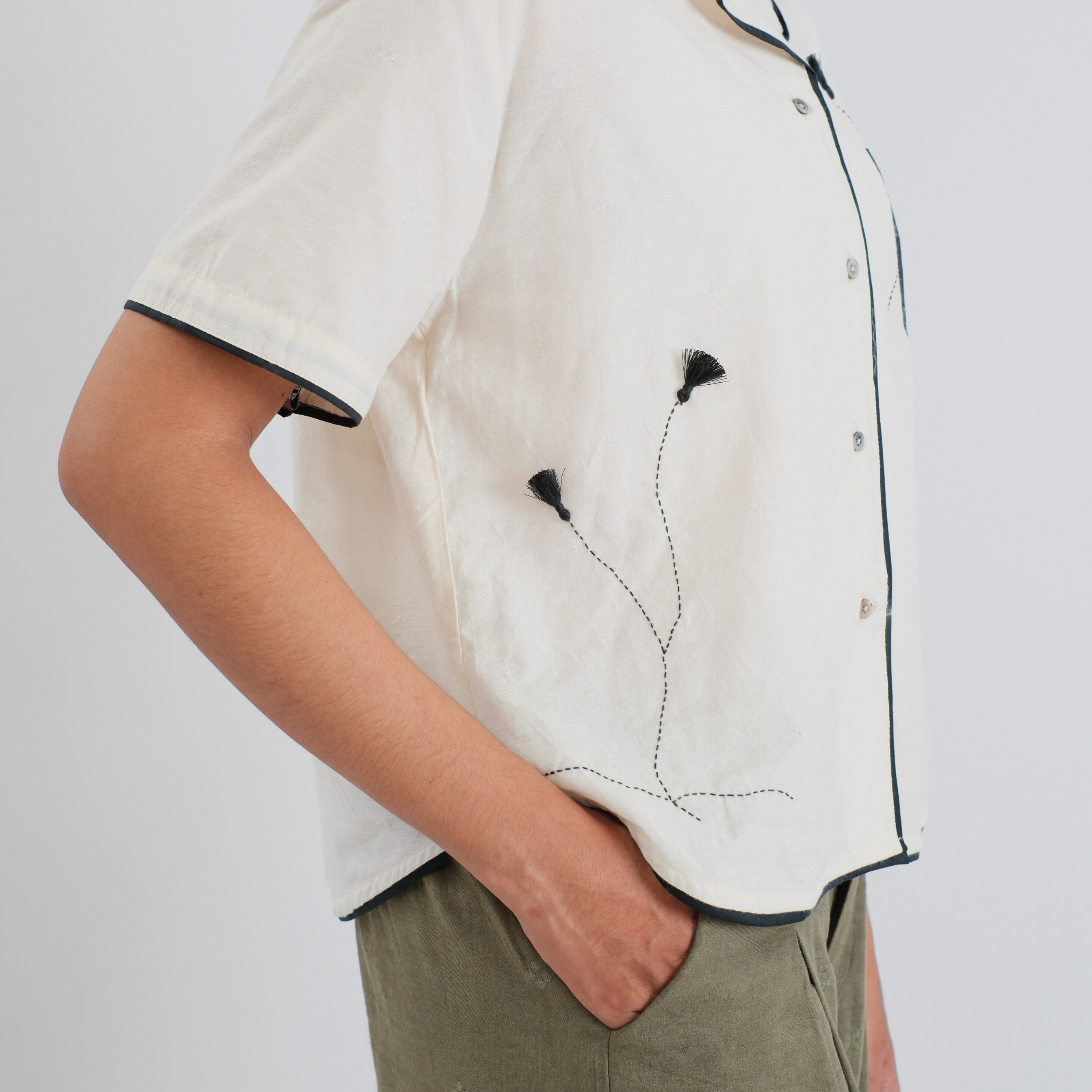 SAKAASTA | KEMEJA CROP