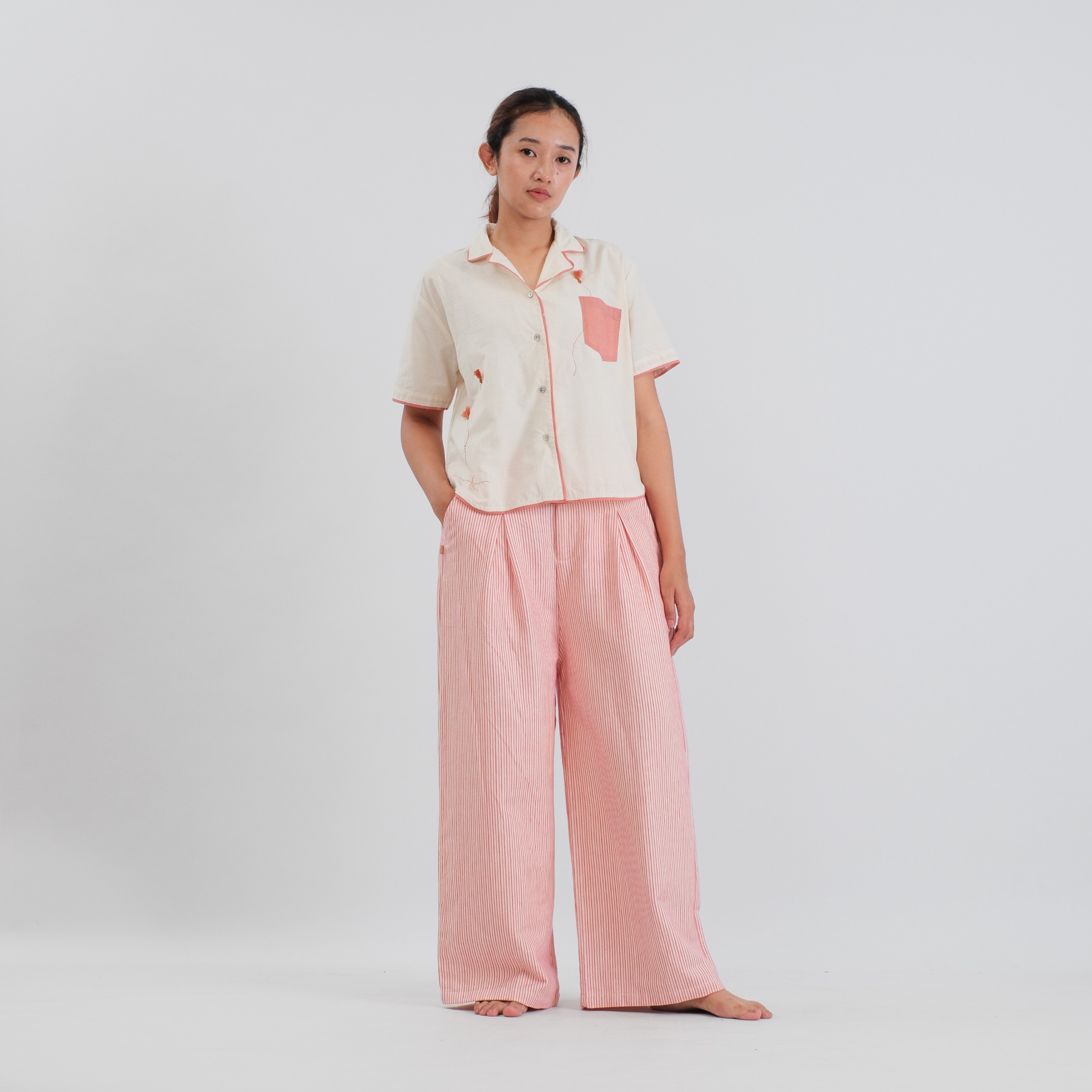 SAKAASTA | KEMEJA CROP