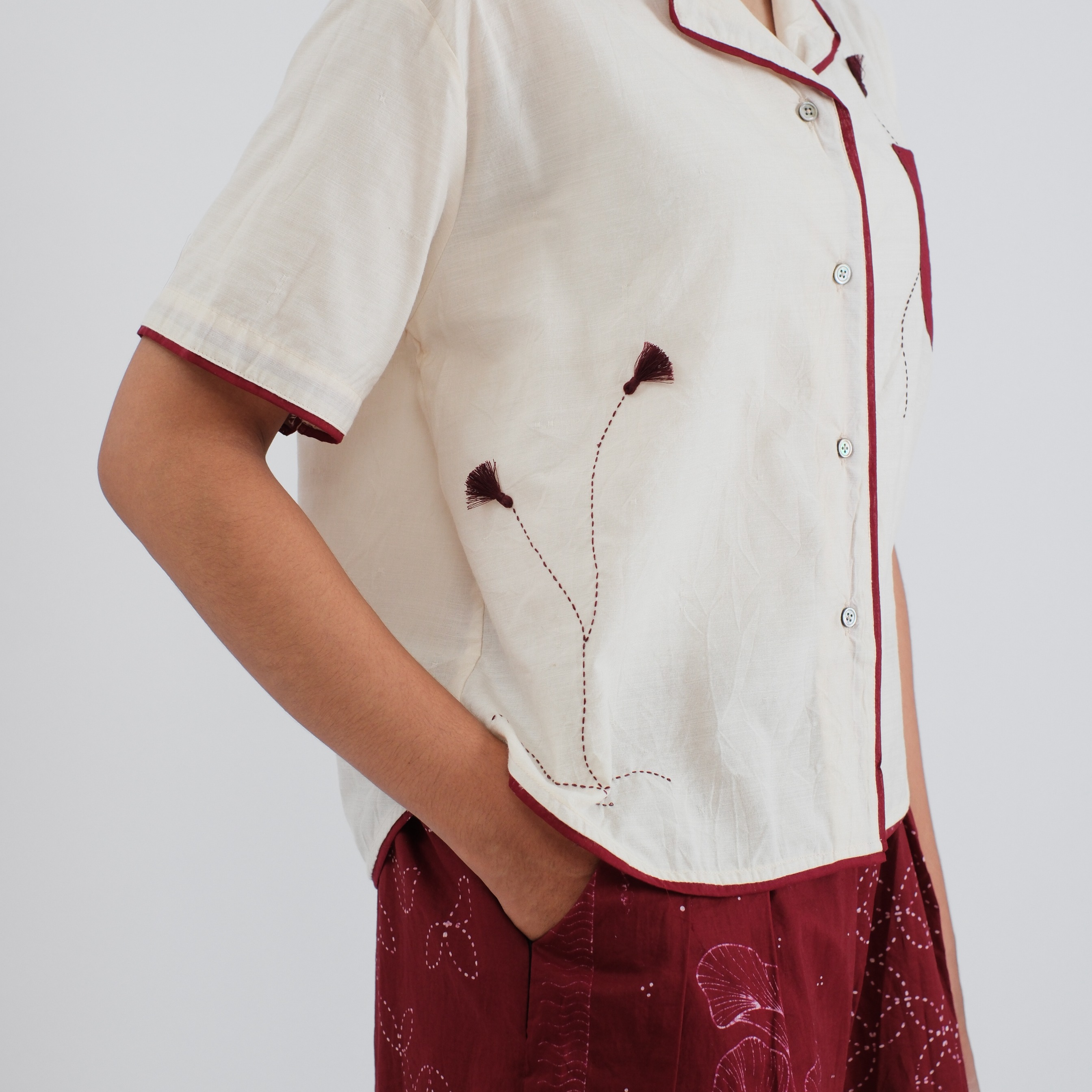 SAKAASTA | KEMEJA CROP