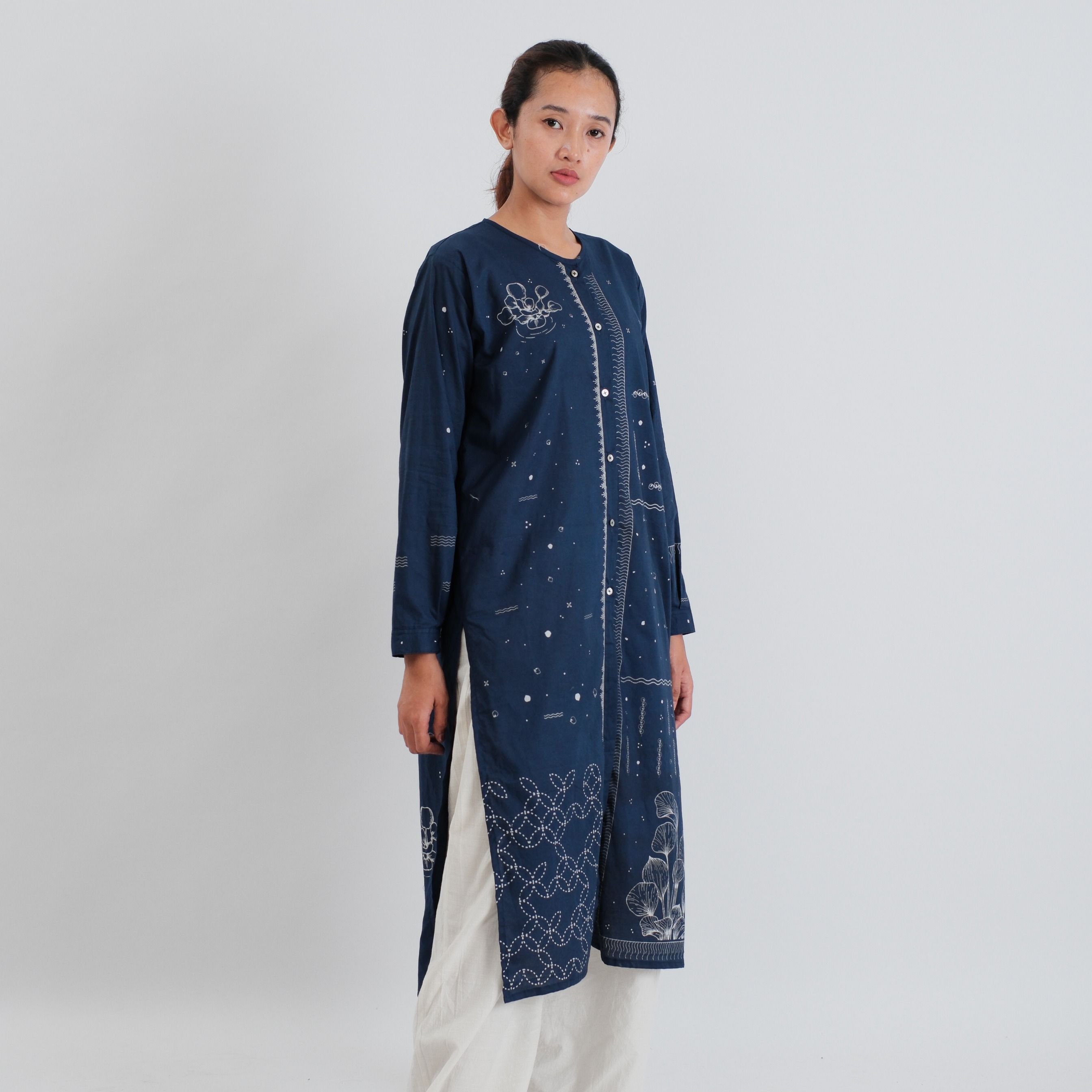 SAKAASTA | TUNIK ENCENG GONDOG INDIGO TUA