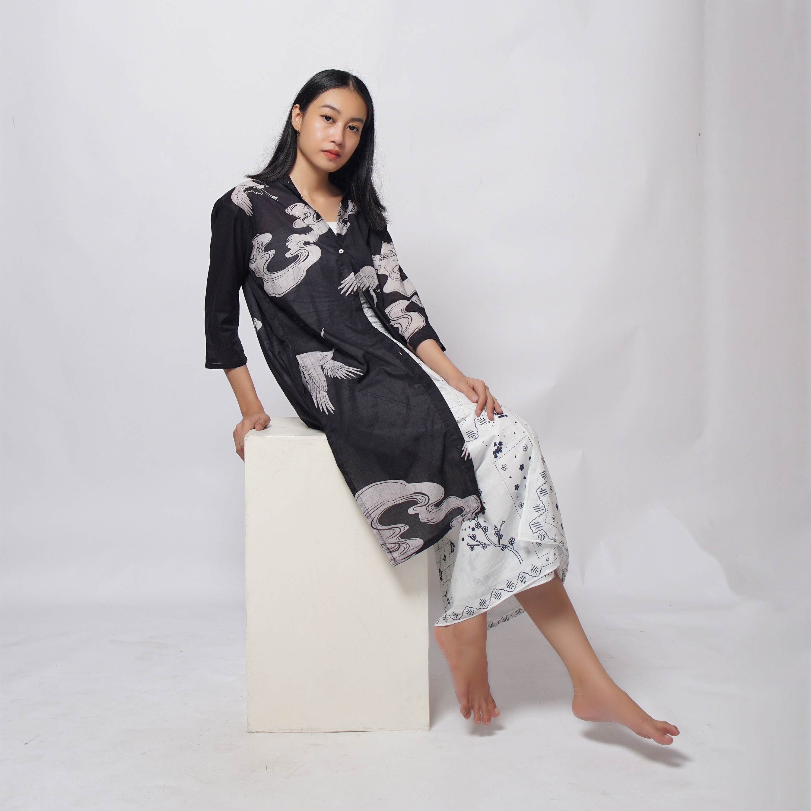 Night Crane Black Tunic | Saka Asta