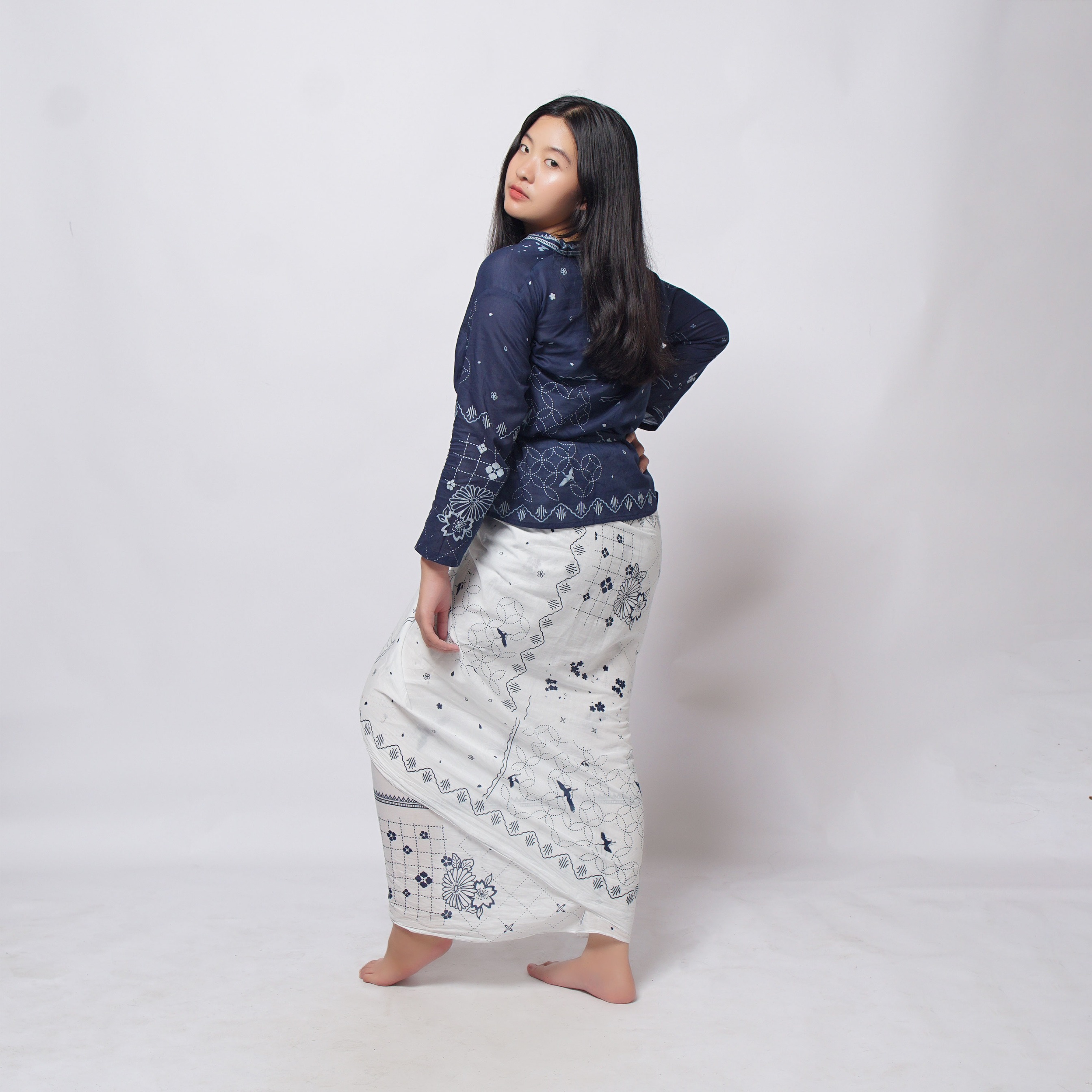 Crane Sakura Indigo Kimono Outer | Saka Asta