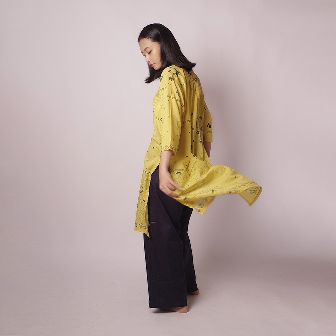 Crane Sakura Gold Tunic | Saka Asta
