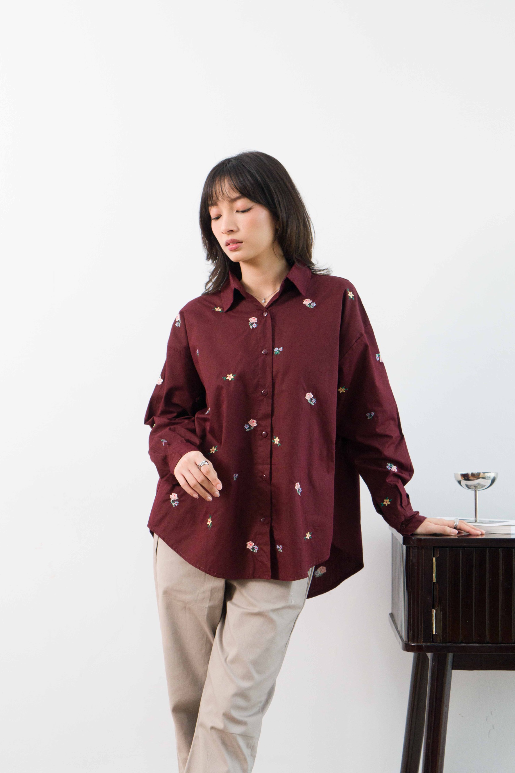 Vinzy Emboirdery Kemeja wanita premium 