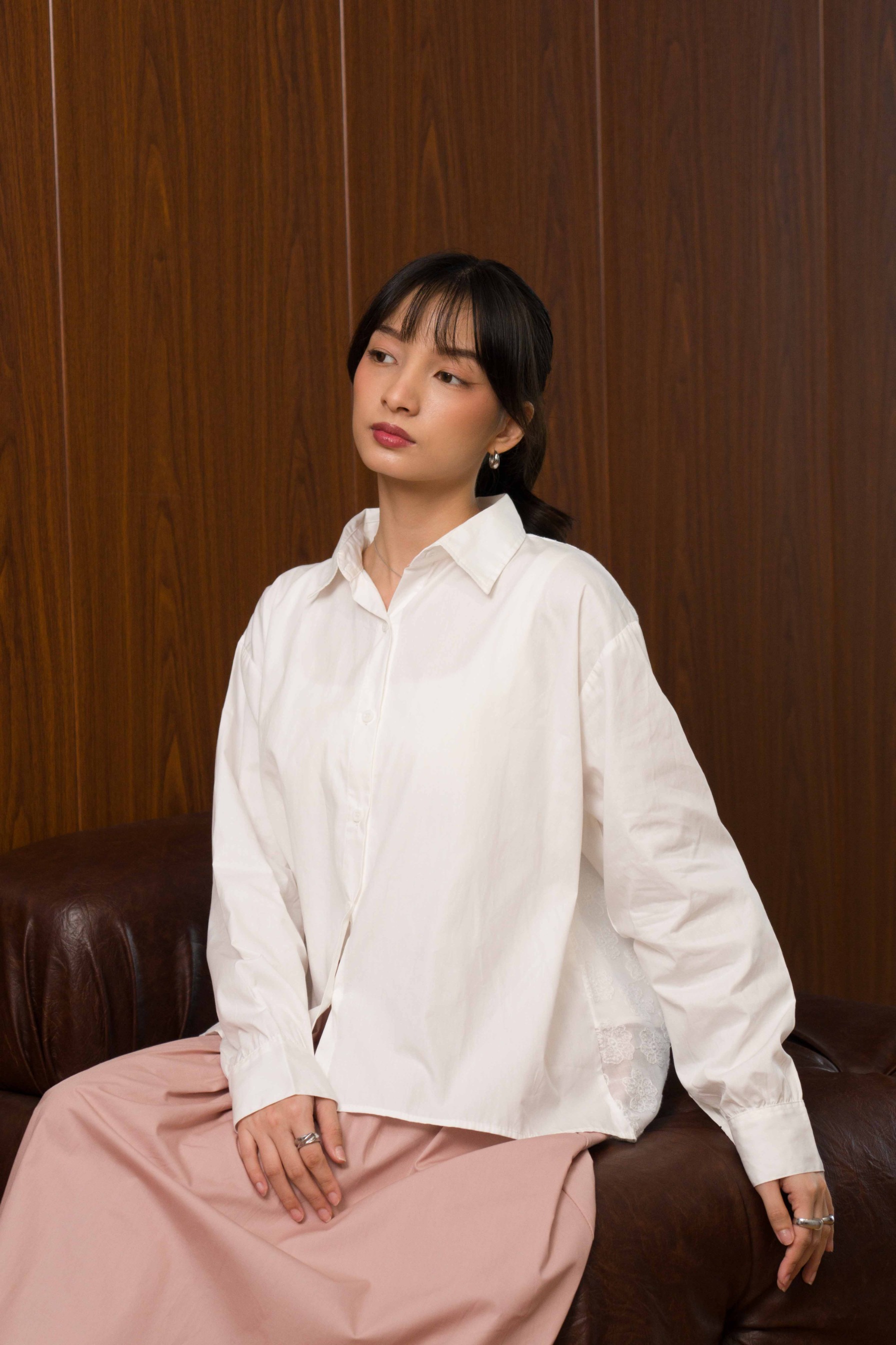 Clara Kemeja wanita premium - Simple modern look atCareena - lace poplin shirt with lace detail 