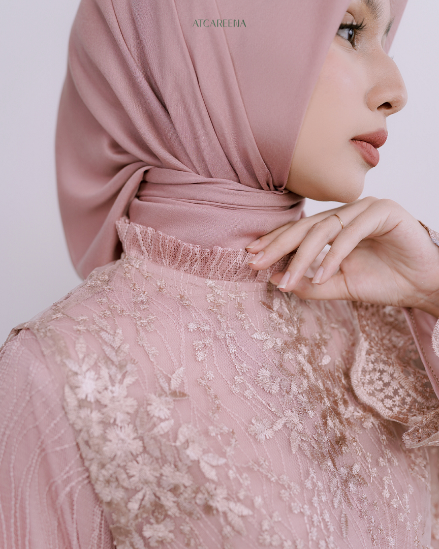 Zaira Oneset Dress Brukat - Setelan wanita muslim - Setelan lengan panjang - Dress panjang - Setelan pesta - Setelan wanita