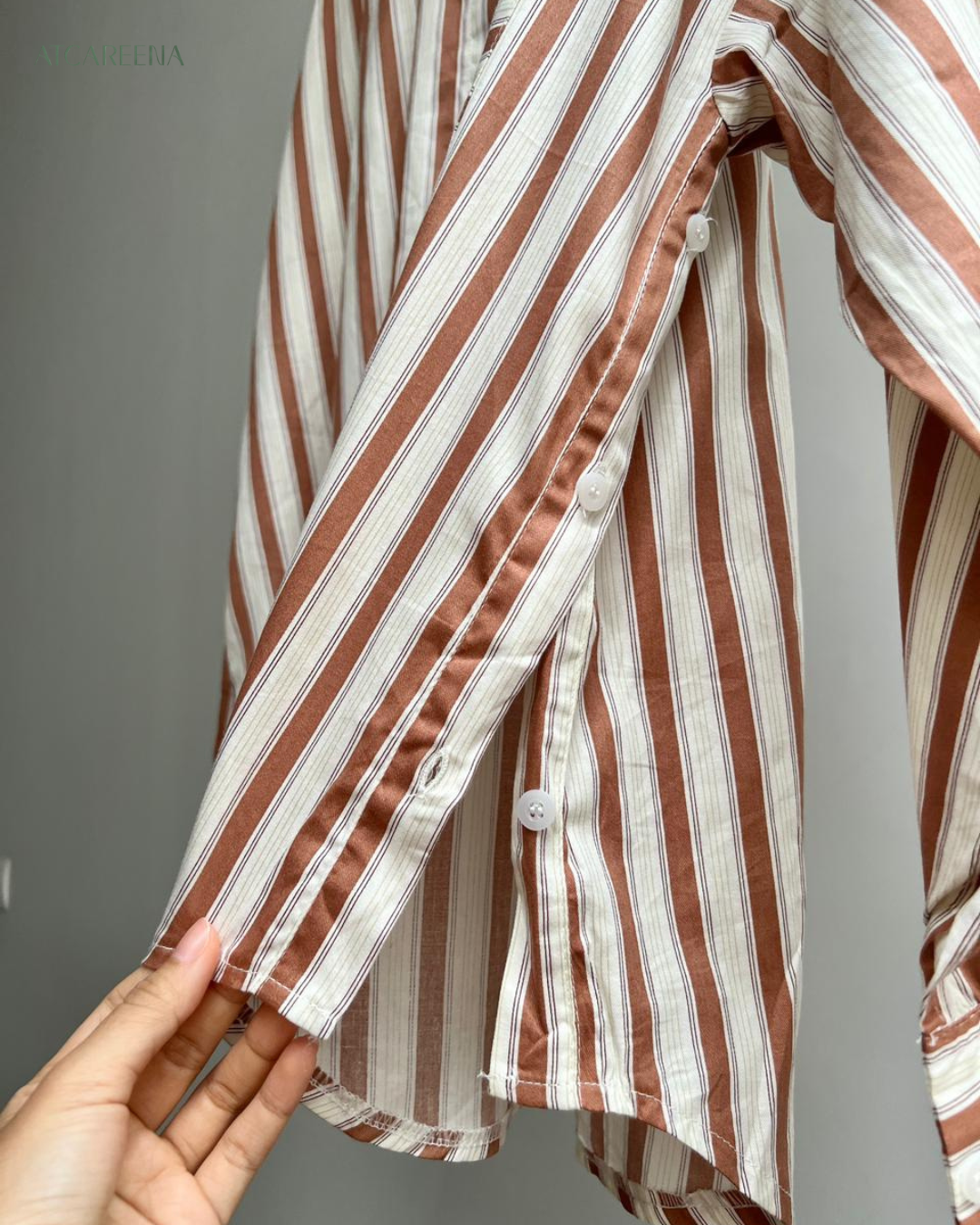 Mia stripe shirt - kemeja bergaris wanita - kemeja garis garis - Kemeja wanita premium - Simple modern look atCareena