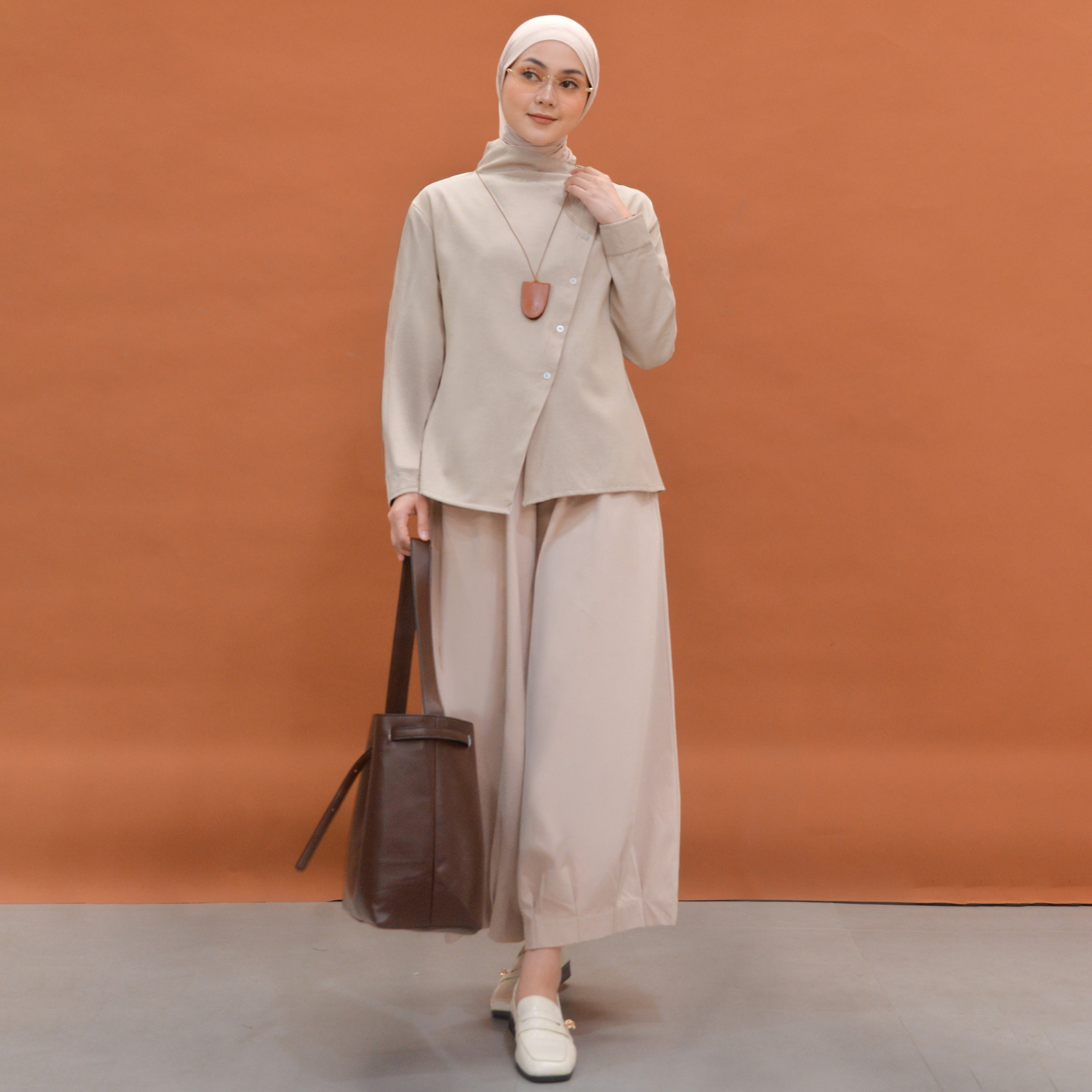 Amara Top Sand