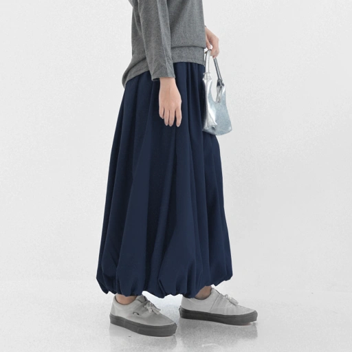 Image of Balloon Skirt Navy