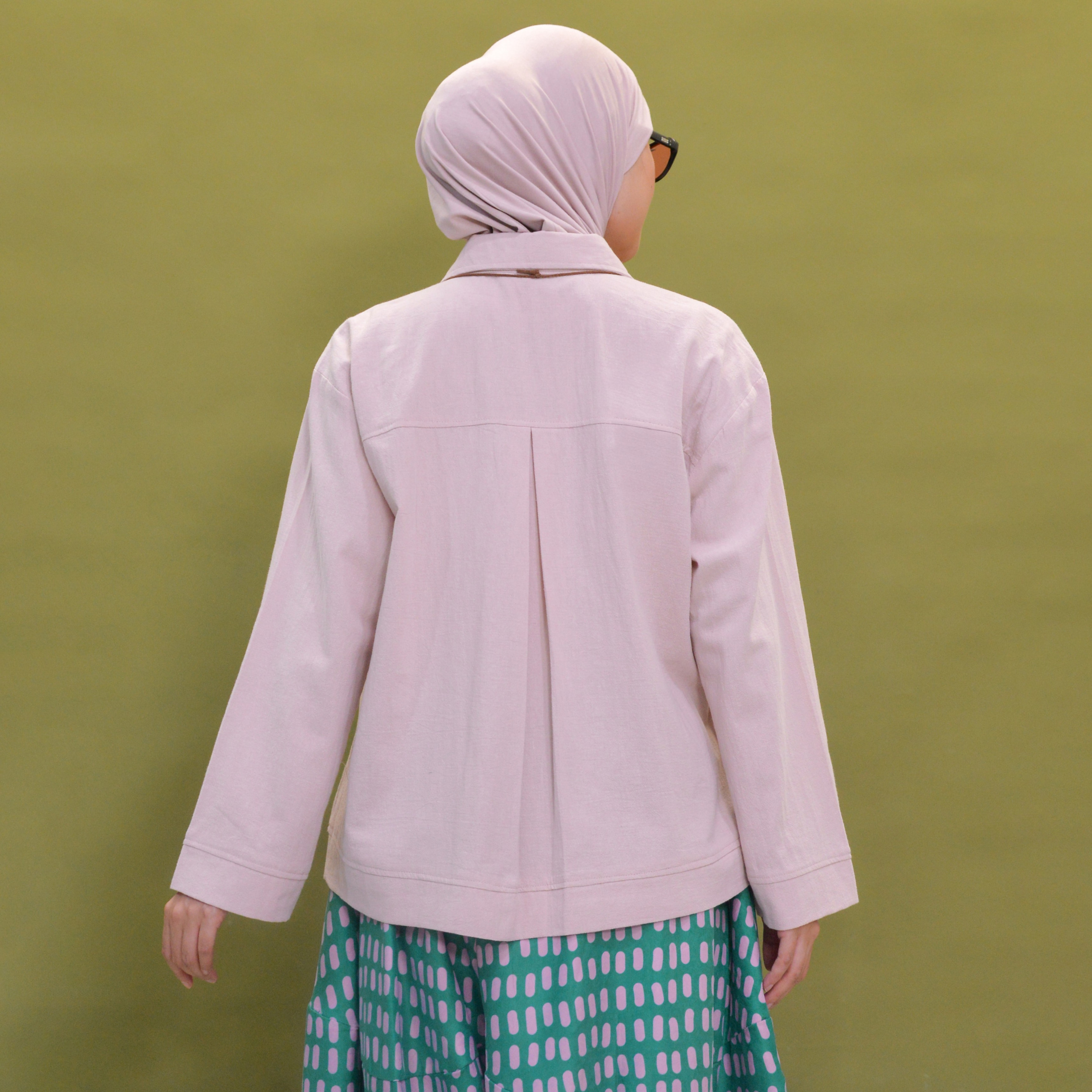 Boxy Plain Shirt Pale