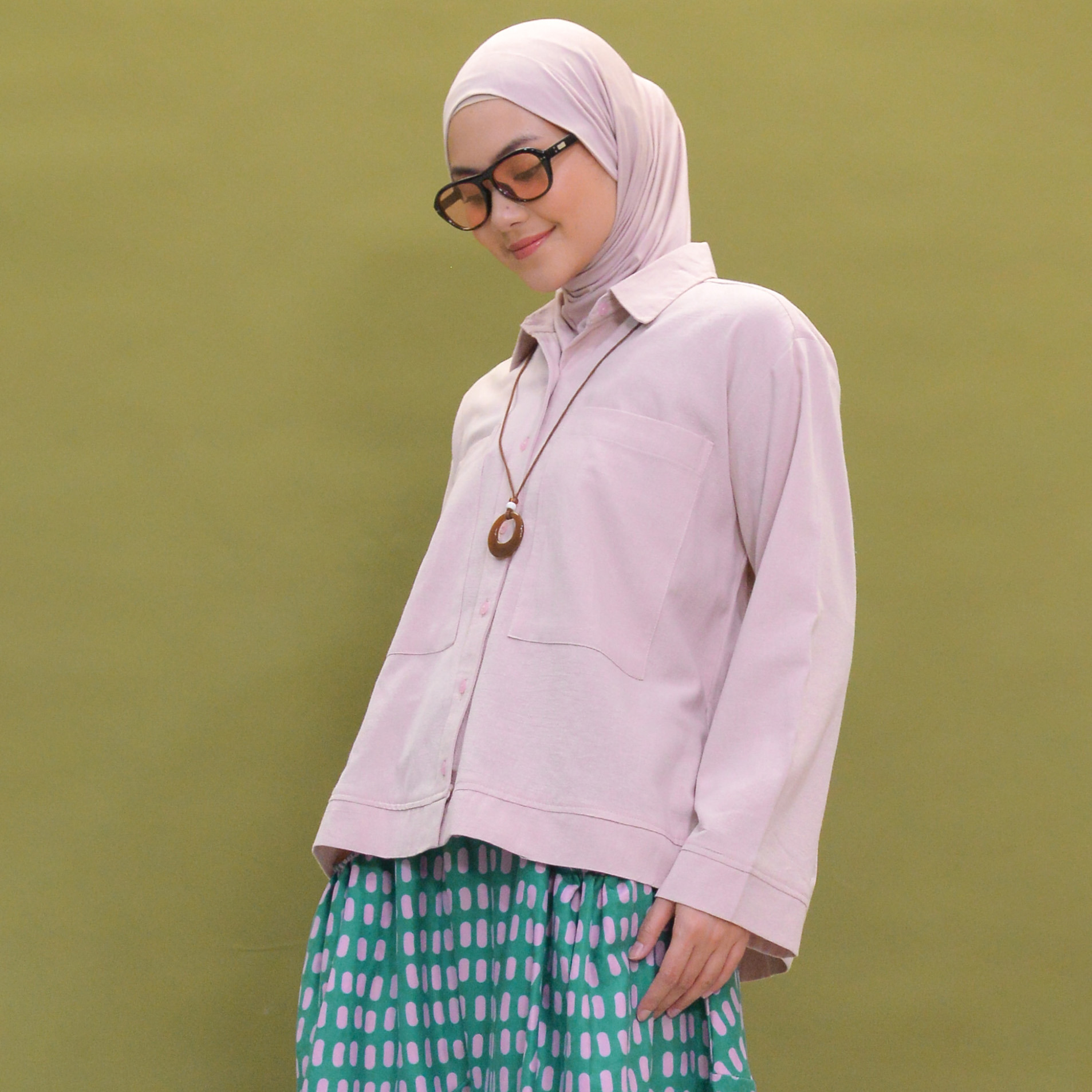 Boxy Plain Shirt Pale