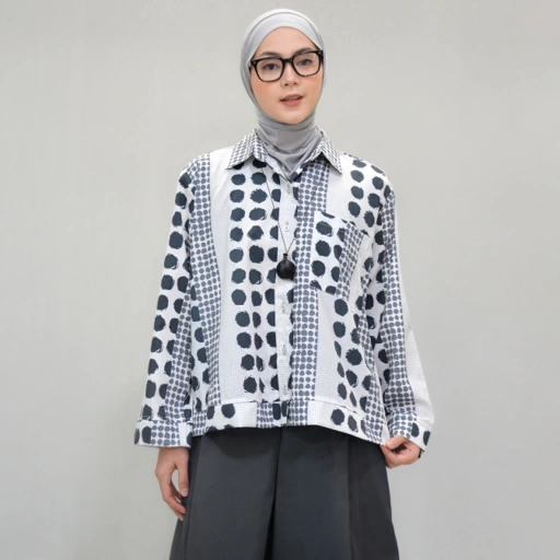 Boxy Printed Shirt BlackDots
