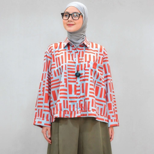 Boxy Printed Shirt Labirin (PO 7 HARI)