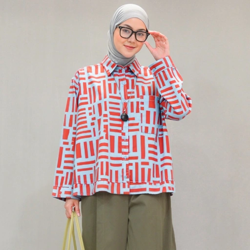Boxy Printed Shirt Labirin (PO 7 HARI)