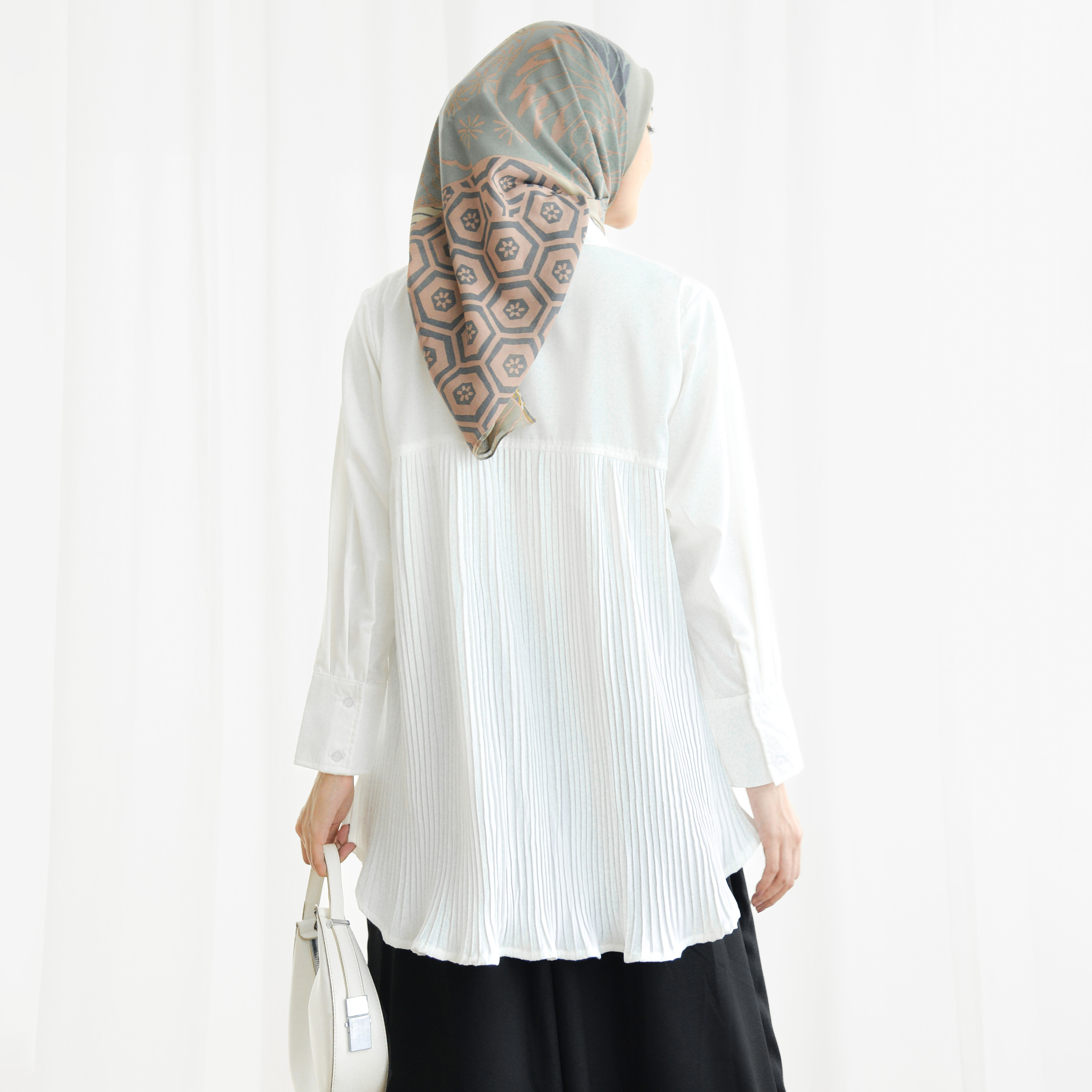 Caiyo Pleats Shirt Soul