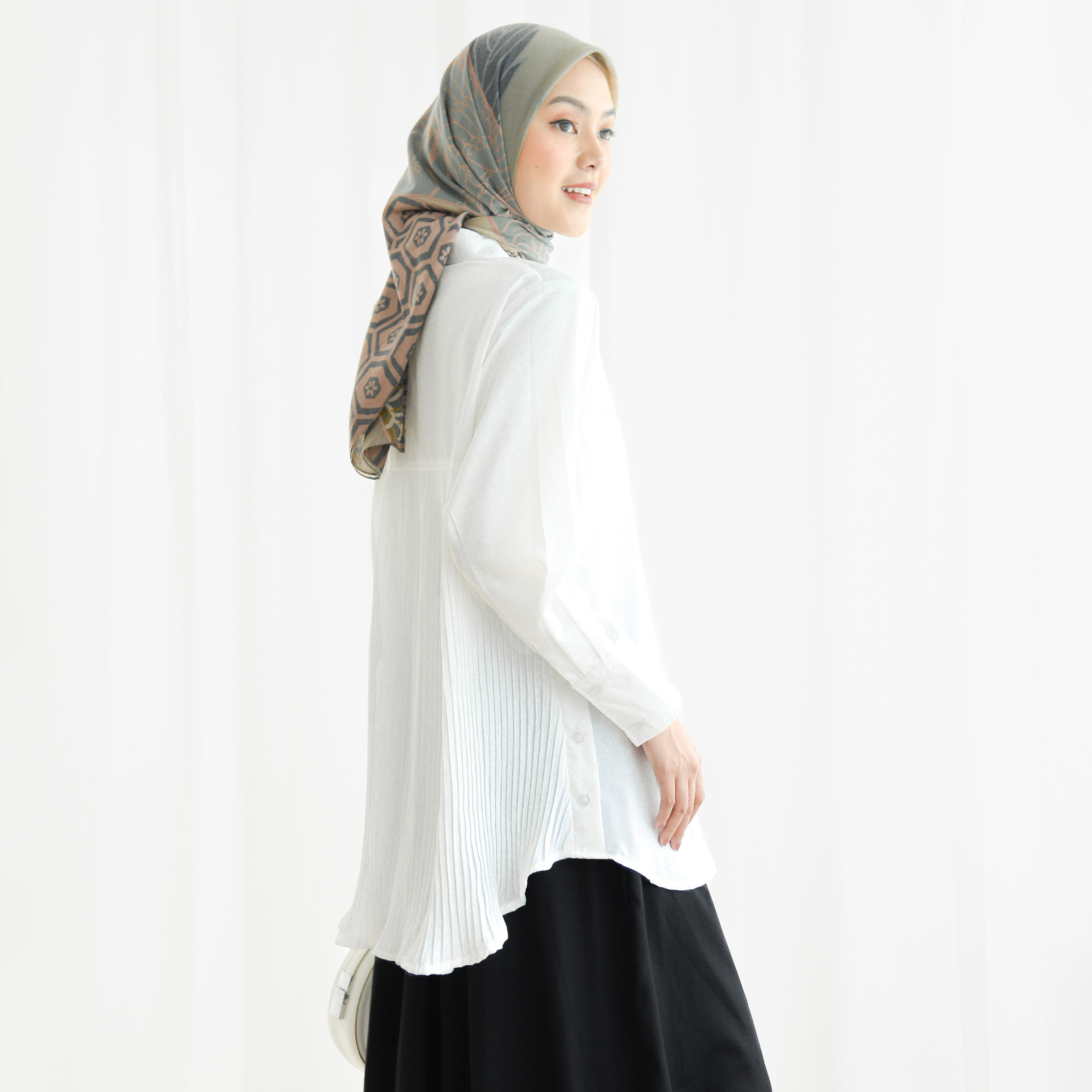 Caiyo Pleats Shirt Soul
