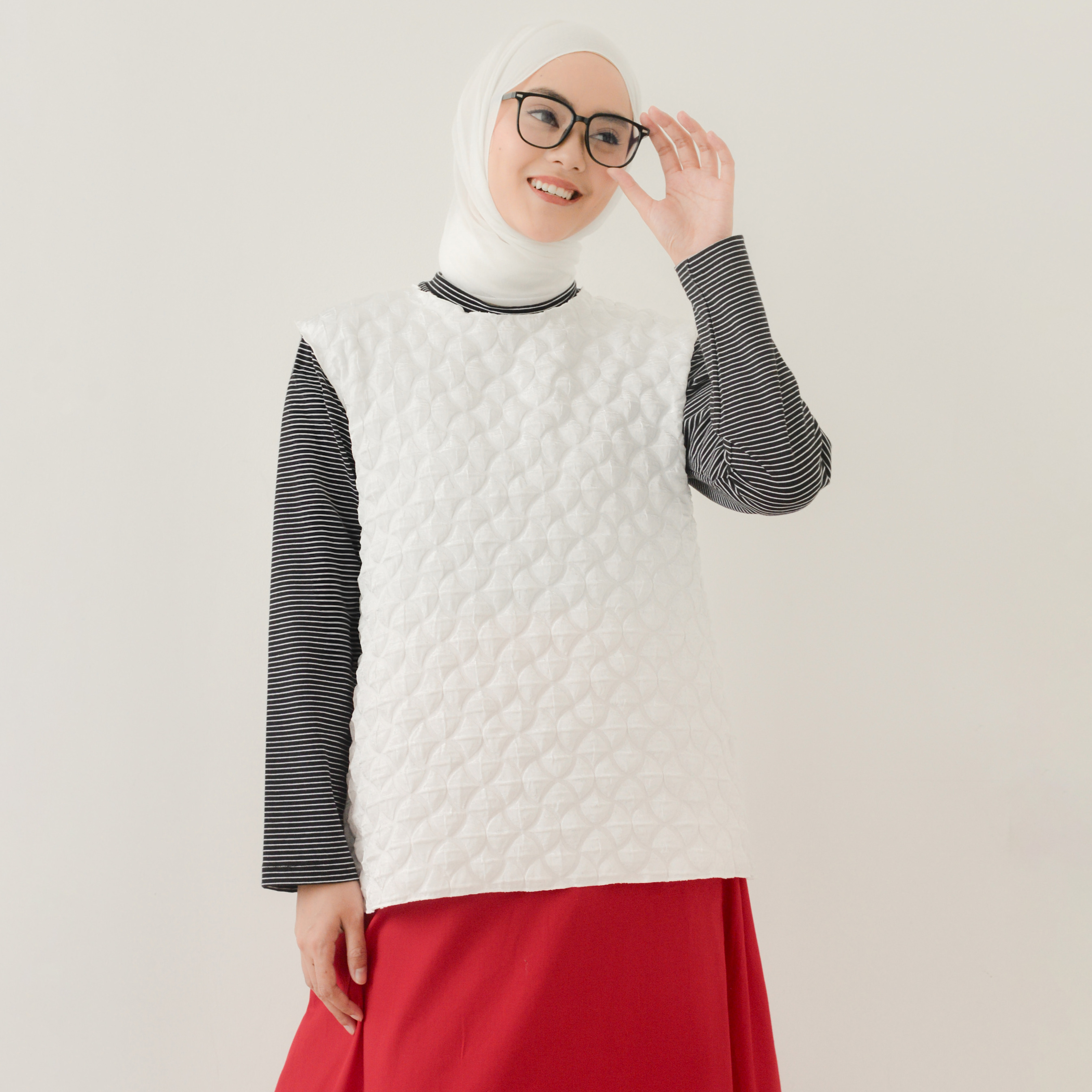 Croco Vest White