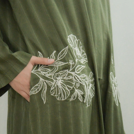 Image of Gladys Set Army