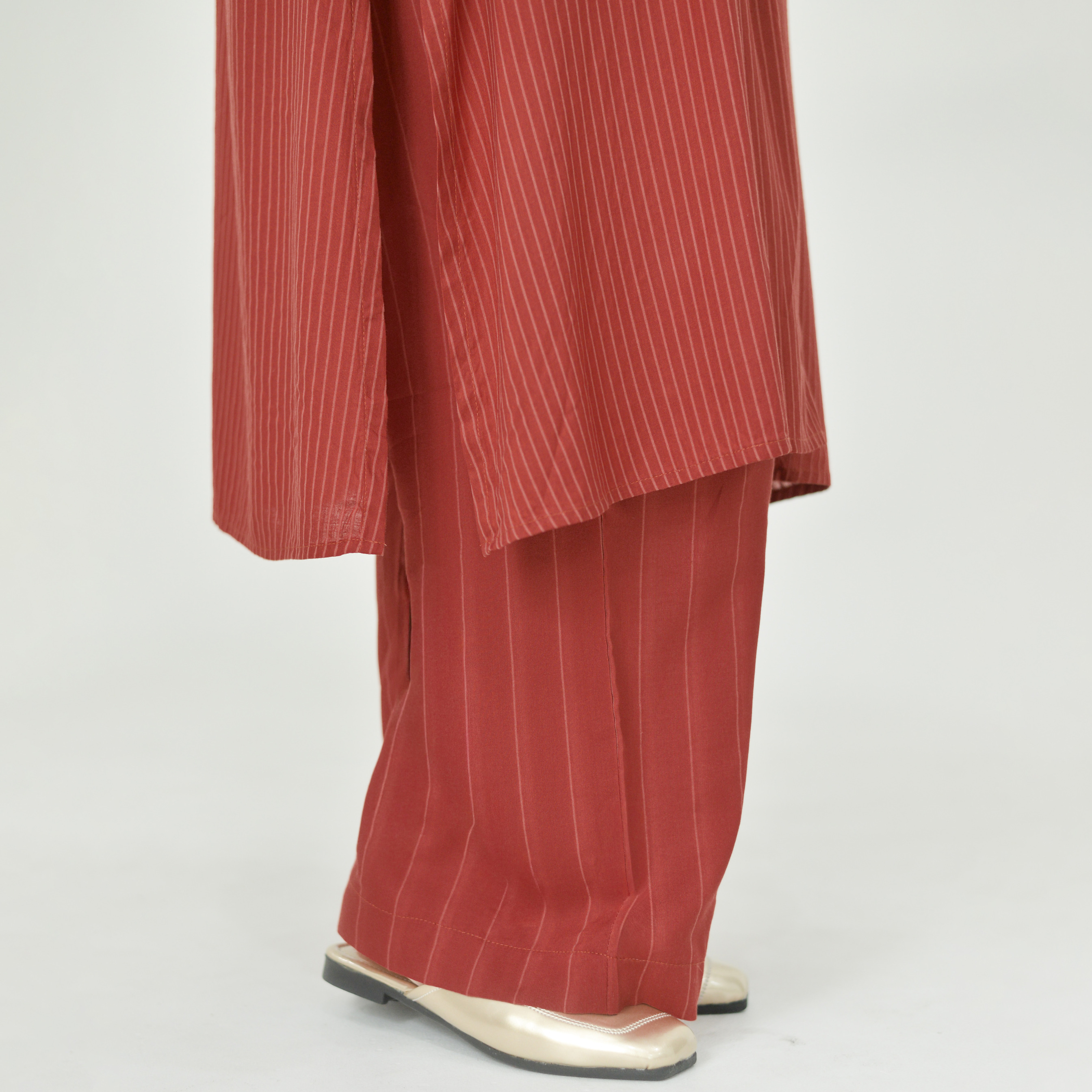 Gladys Set Terra
