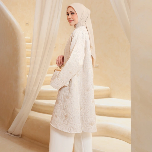 Image of Haru Long Outer Powdery